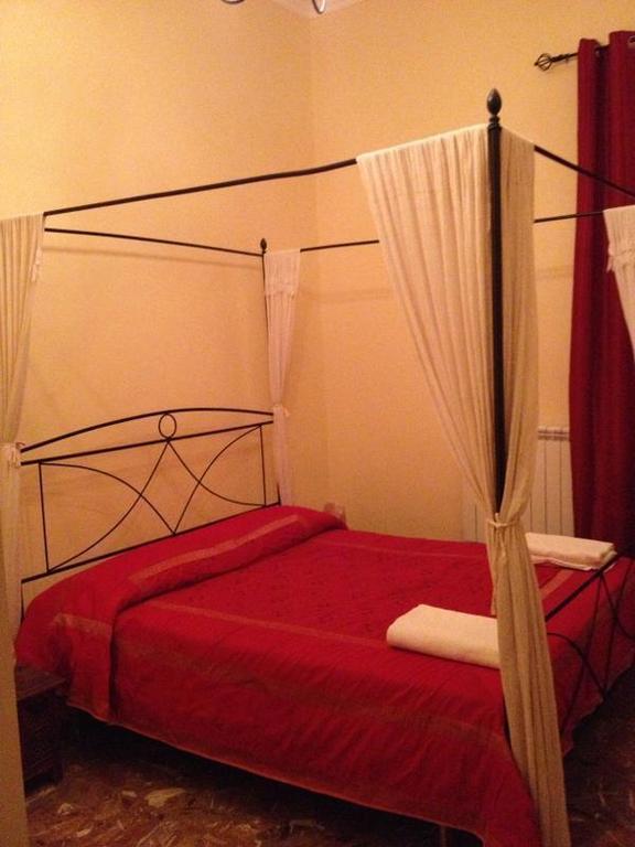 Bed and Breakfast Le Charme House 2 à Rome Chambre photo