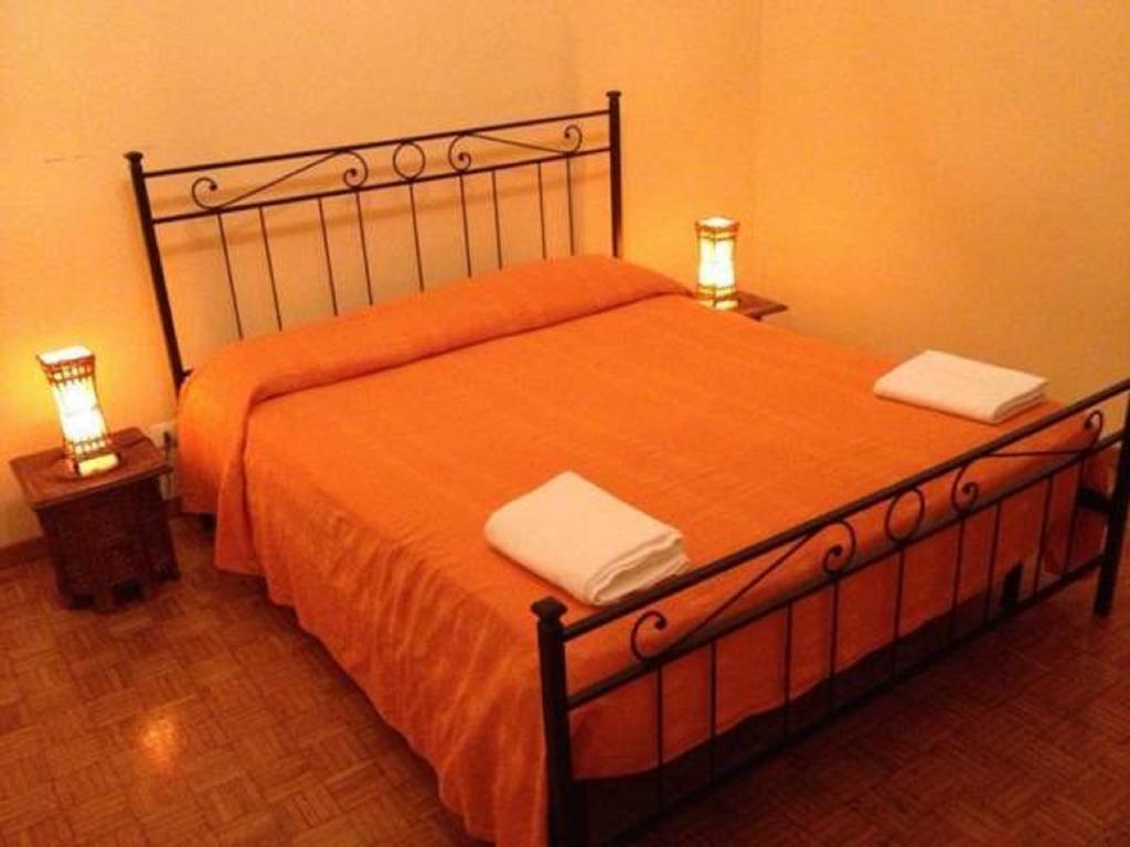 Bed and Breakfast Le Charme House 2 à Rome Chambre photo